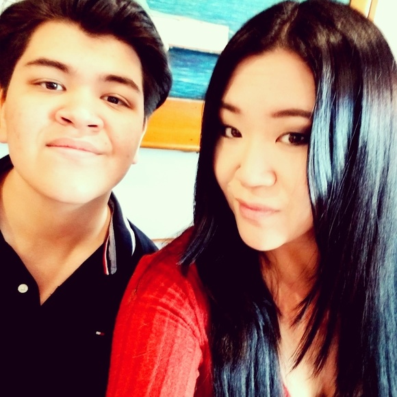 Meet your Posher, Julianne - Picture 2 of 3